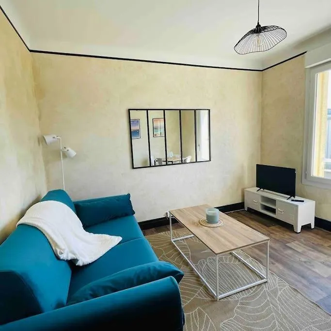Appartement Charmant T2 tout équipé face à la gare Lorient